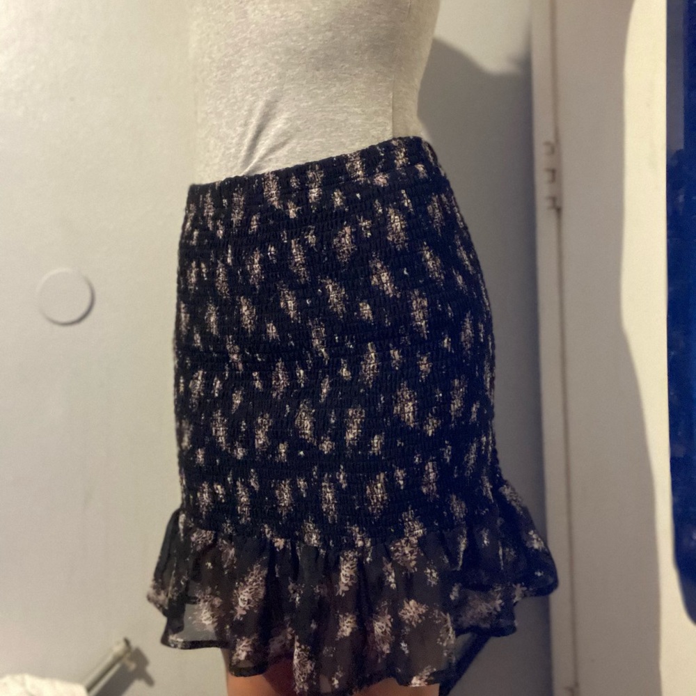 black floral skirt